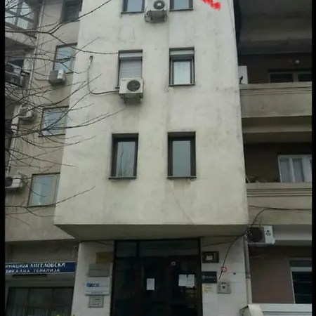 One Bedroom In The Center Of Skopje, 50m From The Central Catholic Church. * 스코페